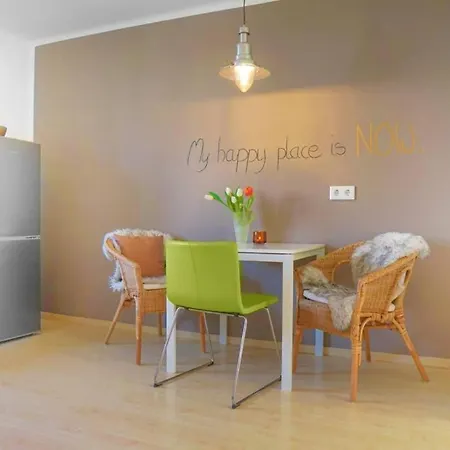 Apartment Lightland Apartments With Easy Parking *